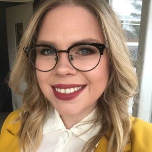 Meet your Posher, Abby